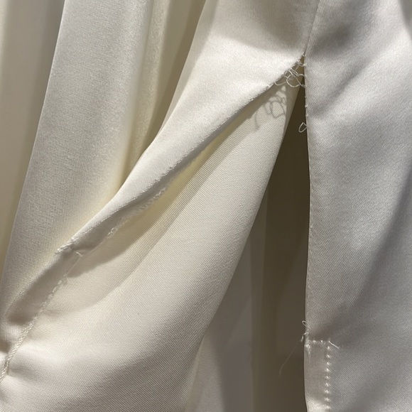 Massimo Dutti Studio tuxedo style silky oversized button up dress cream/black M - Picture 5 of 14